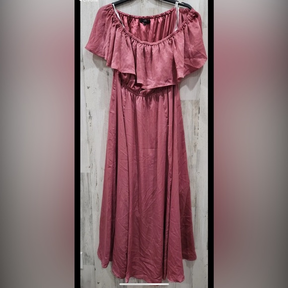 NWT! Lulus Satin Off-the-Shoulder Maxi Dress sz XL - Picture 4 of 8